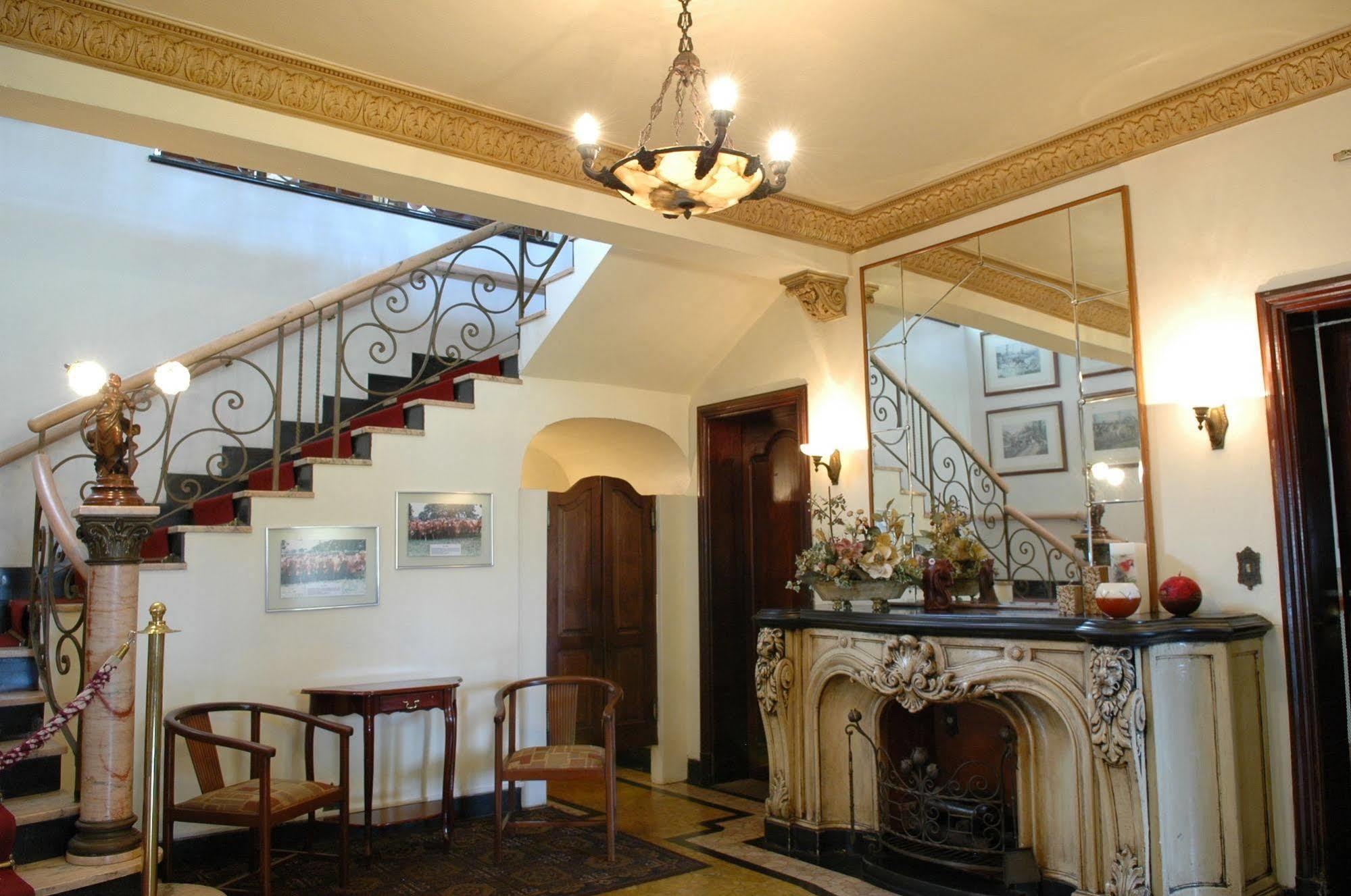 Tamareiras Park Hotel ウベラバ エクステリア 写真