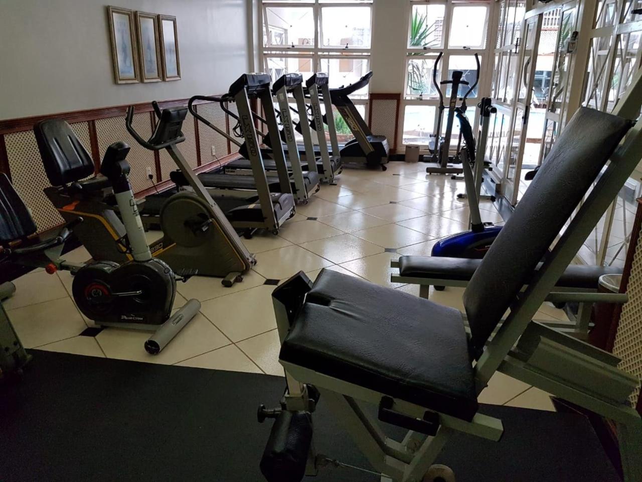 Tamareiras Park Hotel ウベラバ エクステリア 写真